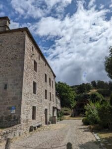Du 20 au 24 Mai 2026 Stage itinérant de chants de Ste Hildegard Von Bingen (5 jours) en Lozère.